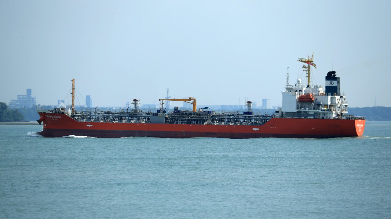 Российский танкер доставляет нефть на Кубу, несмотря на энергетическое эмбарго США